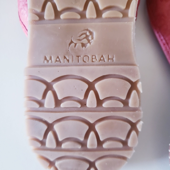 Manitobah Mukluks Wasaga Flip-Flop Red/Rouge- 6M - Picture 9 of 12